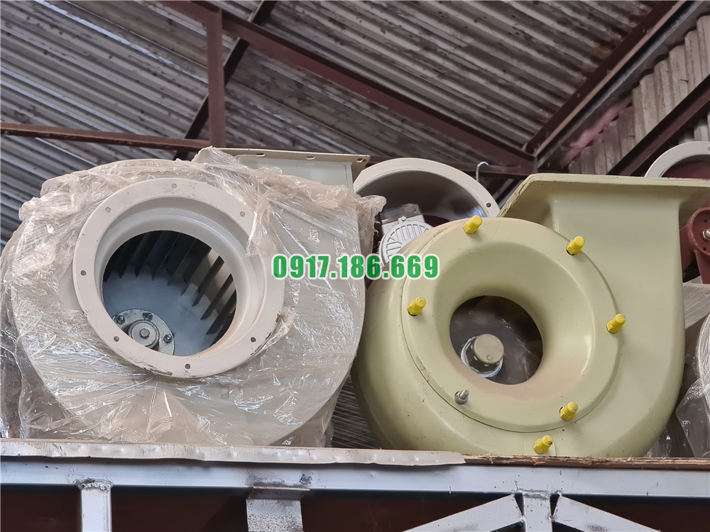 Quạt nhựa công nghiệp FRP và PP khác nhau như nào